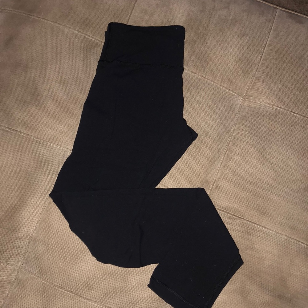 Black WunderUnder